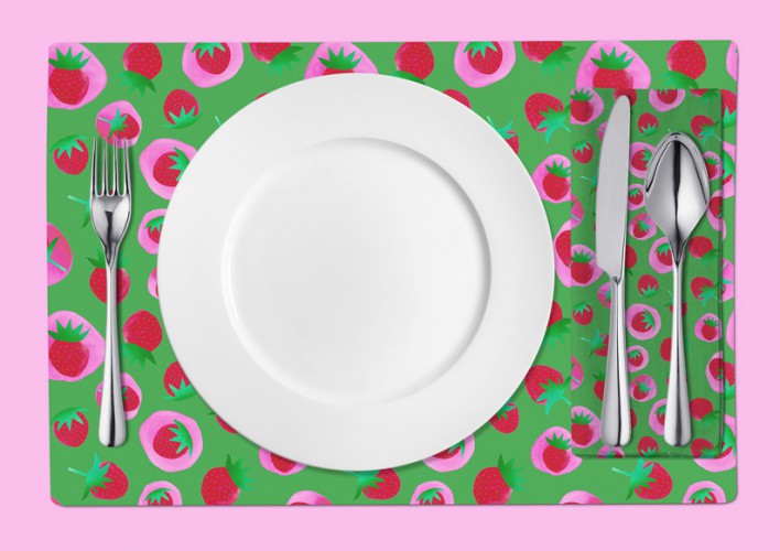 Cathrin-Gressieker_strawberry-pattern-placemat-mockup